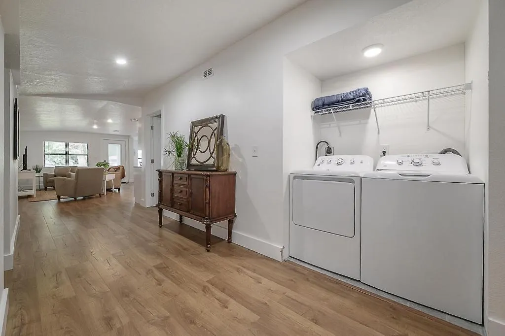 펜션 탬파 Renovated Seminole Heights Beauty 빌라 미국