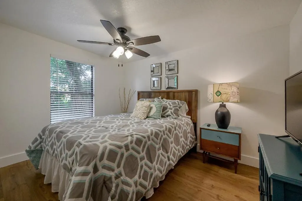Prázdninový dům Vila Renovated Seminole Heights Beauty Tampa USA